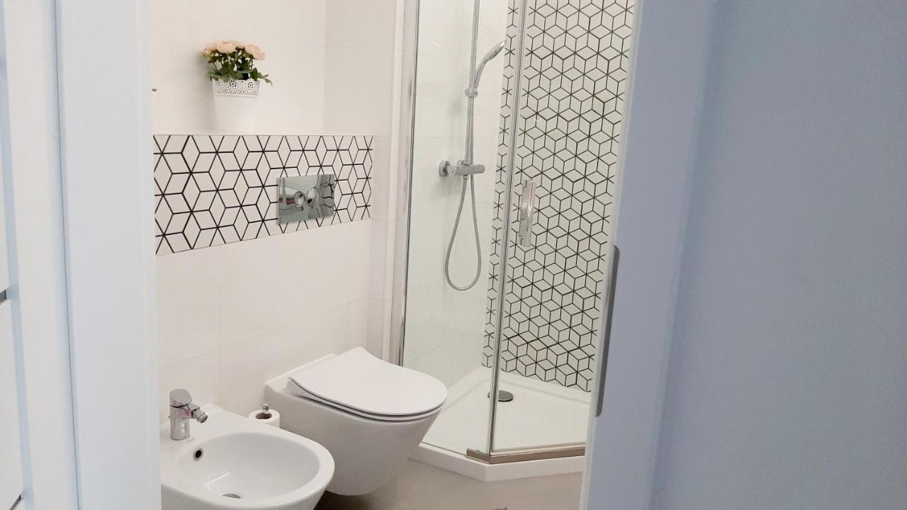 Apartament Morza Szum - Plac Unii- Parking 그디니아 외부 사진